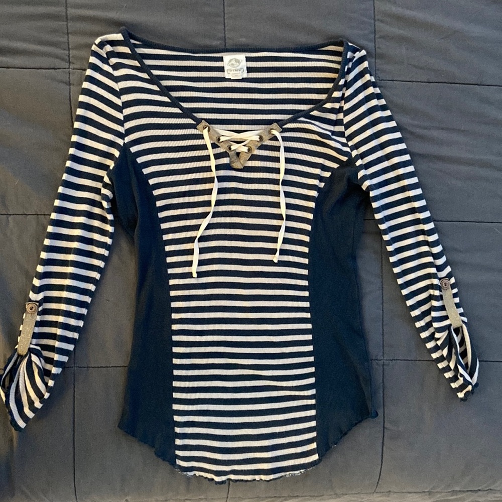 STRIPED 3/4 SLEEVE LACE UP V NECK SHIRT